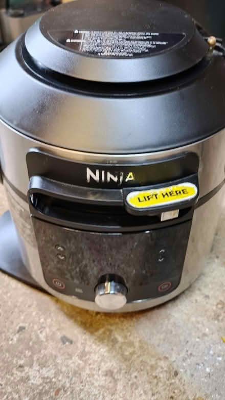 Photo of free Ninja Foodi Broken (Kenley CR8) #1