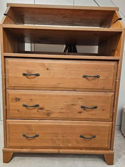 Photo of free Baby changing chest of drawers (Chesham HP5 2) #1