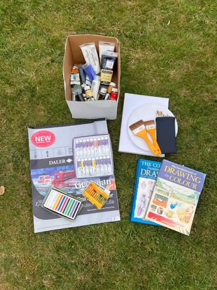 Photo of free Miscellaneous art materials, books (Kennington OX1) #1