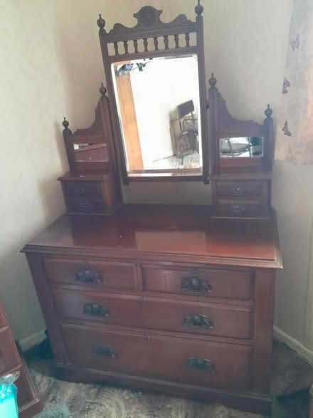 Photo of free Vintage dressing table (Brockworth) #1