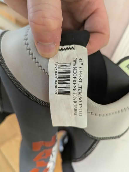 Photo of free Mens shorty wetsuit 42" (Stourbridge DY8) #3