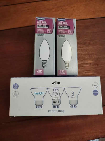 Photo of free Various lightbulbs (New Arley) #1