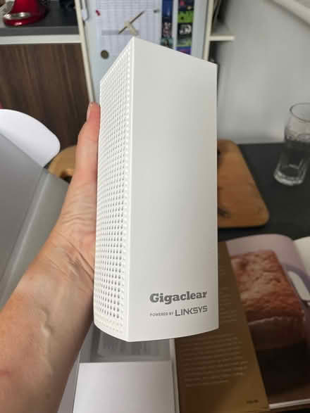 Photo of free WiFi router (SE26) #3