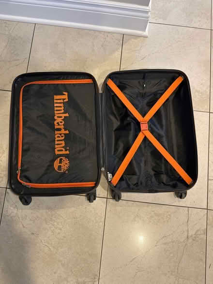 Photo of free Rollerboard Suitcase (Aurora) #2