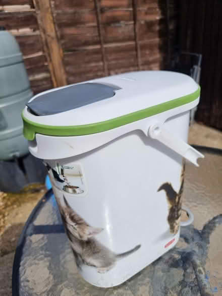 Photo of free 10L storage tub (Tilehurst RG30) #1