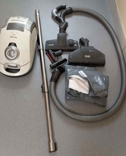 Photo of free Vacuum cleaner - Miele cylinder (Easthampstead RG12) #1