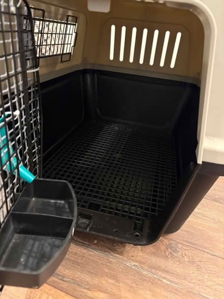Photo of free carrier for cat or small dog (battlefield G42) #4