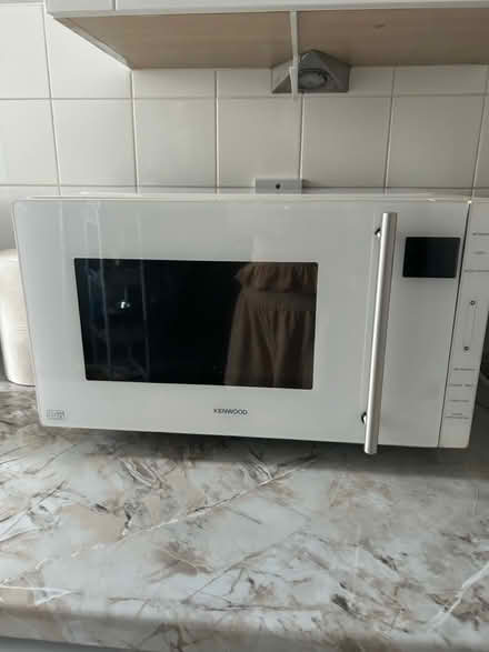 Photo of free White microwave (Stevenage SG1) #1