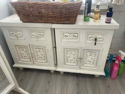 Photo of free White units (Olive Mount L15) #1