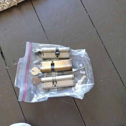 Photo of free Selection of euro cylinder locks (EN62EE) #1