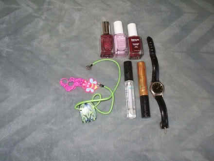 Photo of free Nail varnish, lip gloss, jewellery, Jellycat shoe bag (Five Ways B15) #2