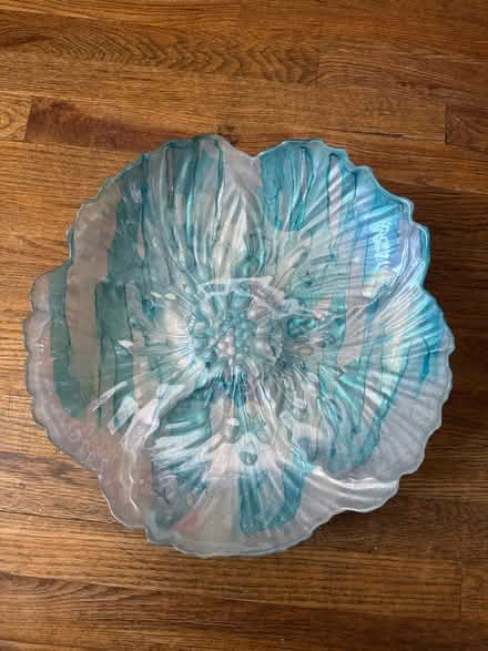 Photo of free Vintage Glass Centerpiece/Bowl (Clason Point Bronx NY) #1