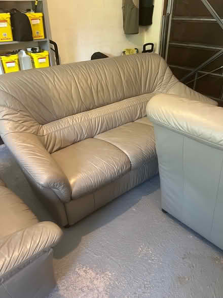Photo of free Beige suite 3,2,1 (Laurencekirk AB30) #1