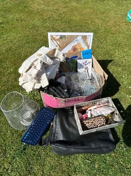 Photo of free Small bundle of Bric-à-brac (Gregson Lane PR5) #1