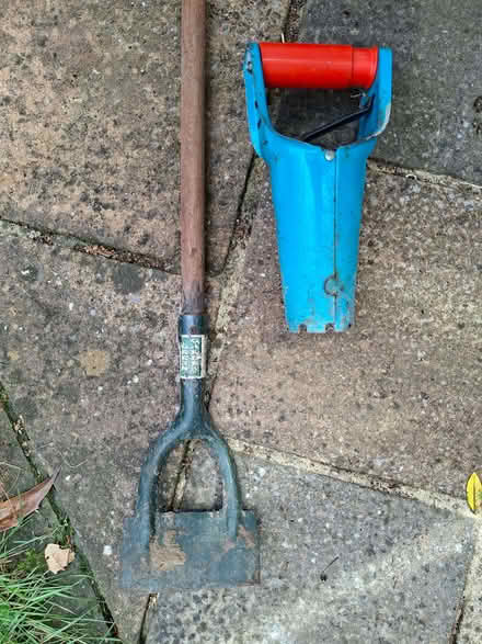 Photo of free Gardening hoe and transplanter (Taverham NR8) #1
