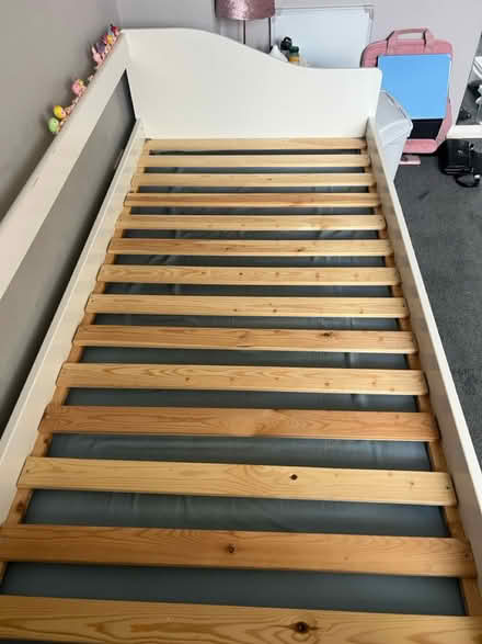 Photo of free Trundle bed (CT7) #1