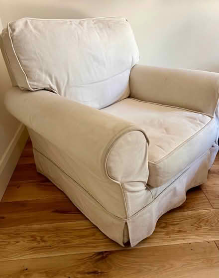 Photo of free Very comfortable cream armchair (Notting Dale W11) #2