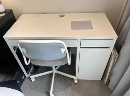 Photo of free White IKEA Desk (CR8 4) #1