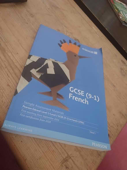 Photo of free Edexcel GCSE French – text book (Wigmore ME8) #1