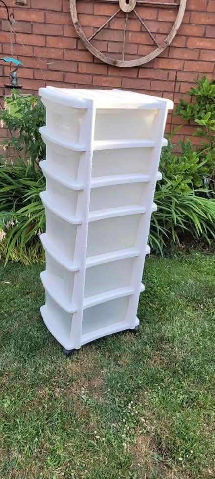Photo of free Storage unit on wheels (Wokingham, RG41) #1