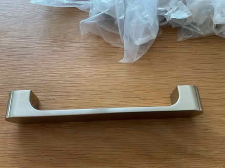 Photo of free 9 x brand new kitchen door handles (Higham Ferrers NN10) #2