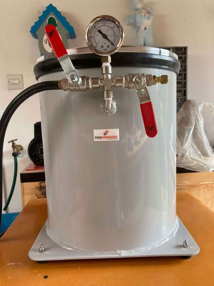 Photo of free Vacuum chamber and pump (Twyford RG10) #2