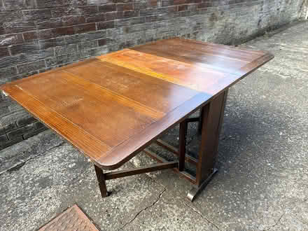 Photo of free Table vintage (Kirkham PR4) #2