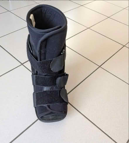Photo of free Orthopaedic Walking Boot – Small Size (Stivichall CV3) #2