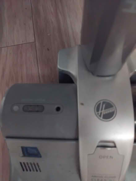 Photo of free Small cordless hoover. (Bracknell RG42) #2