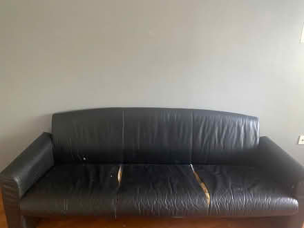 Photo of free chest drawer, bunk bed (Watford WD25) #4