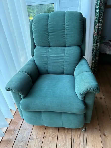 Photo of free La z boy recliner (Cradley WR13) #1