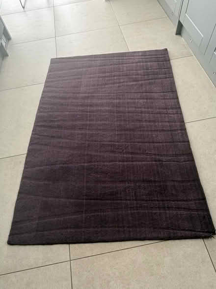 Photo of free Rug (Mulberry colour) (Chester CH3) #1