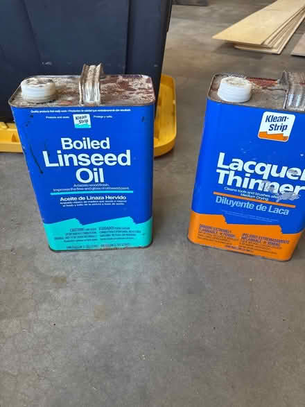 Photo of free Linseed oil and lacquer thinner (Colbert) #1