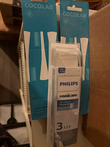 Photo of free Sonicare Brush heads (87102) #1
