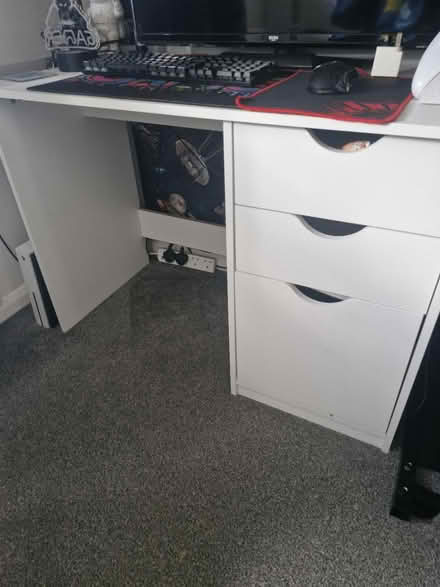 Photo of free Desk (Canterbury) #1