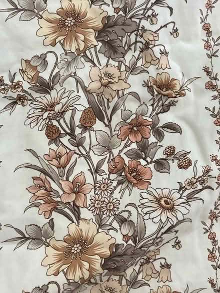 Photo of free Curtains/ fabric 1970/1980s (Howhlill Quarries HG2) #2