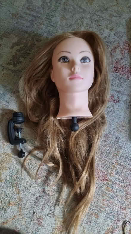 Photo of free Practice hairdressing head (Morland CA10) #1
