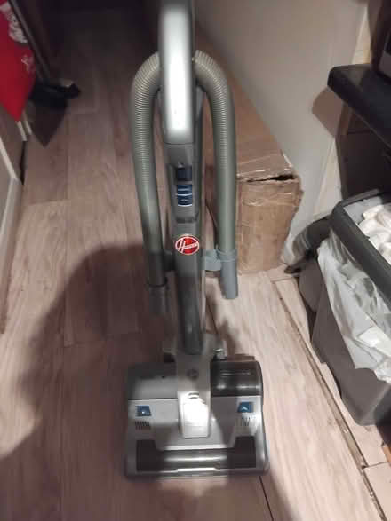 Photo of free Small cordless hoover. (Bracknell RG42) #3