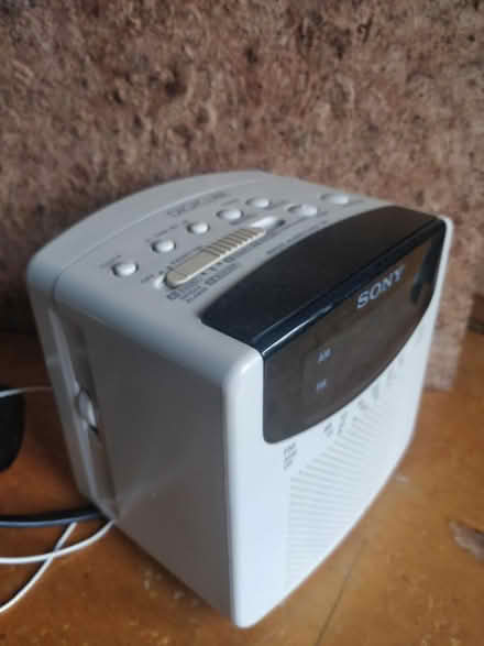 Photo of free Sony radio-alarm (Ravelston EH4) #1