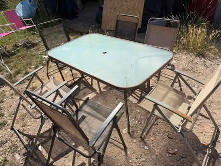 Photo of free Table and 6 chairs (TW16 Sunbury on Thames) #3