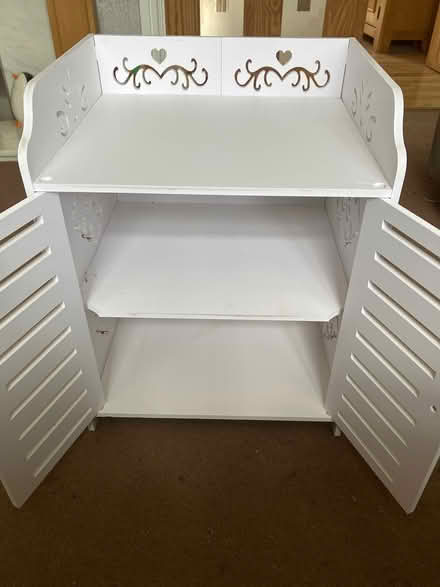 Photo of free Small white cabinet (Chaddesden DE21) #1