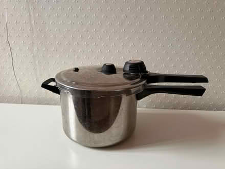 Photo of free Prestige pressure cooker (Salford M30) #1
