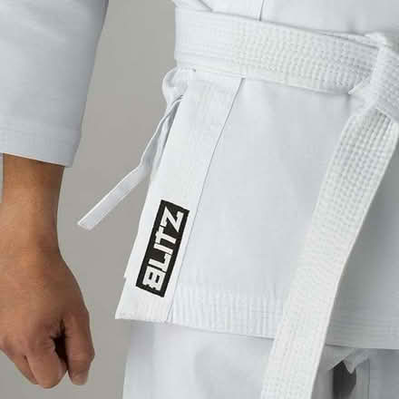 Photo of free white karate suit - excellent condition though bobbled (Hoddesdon EN11) #4