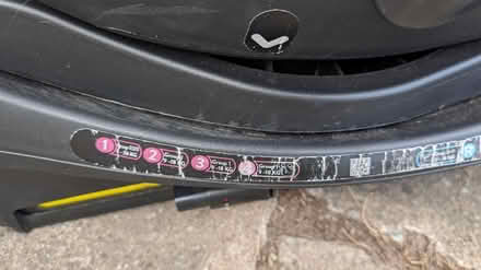 Photo of free CAR SEAT with BUILT-IN ISOFIX (Powick WR2) #3