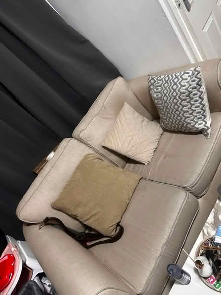 Photo of free Sofa (M264QA) #1