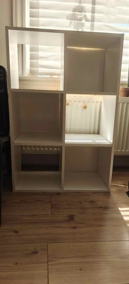 Photo of free Cube shelf (Bushey WD19) #1