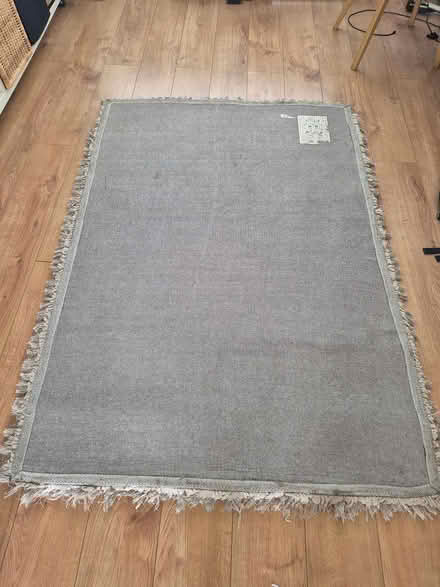 Photo of free Large grey rug 170cm*120cm (Waltham Cross EN8) #2