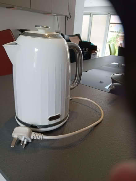 Photo of free Breville white kettle (Marlow SL7) #1