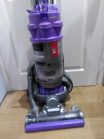 Photo of free Working Dyson Standing vacuum (Surrey Quays SE16) #2