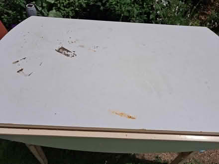 Photo of free Round table 110cm diameter (Leicester LE2 9JP) #3